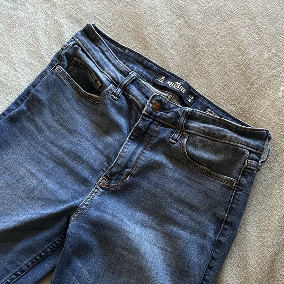 Hollister High Rise Super Skinny Jean - Picture 4 of 5